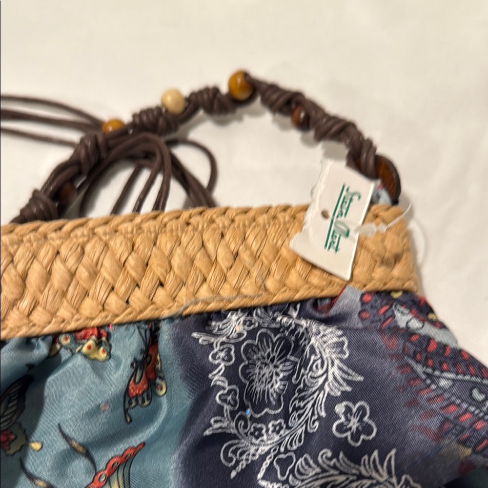 Women’s Cappelli Seaworld Bohemian Floral Crossbody Bag NWT - Picture 7 of 13